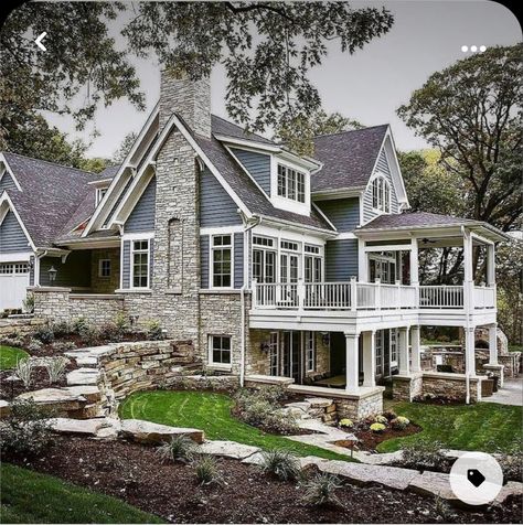 Lots Of Windows, Modern Farmhouse Exterior, House Of Beauty, Casa Exterior, Farmhouse Exterior, Dream House Exterior, House Goals, Dream House Plans, Style At Home