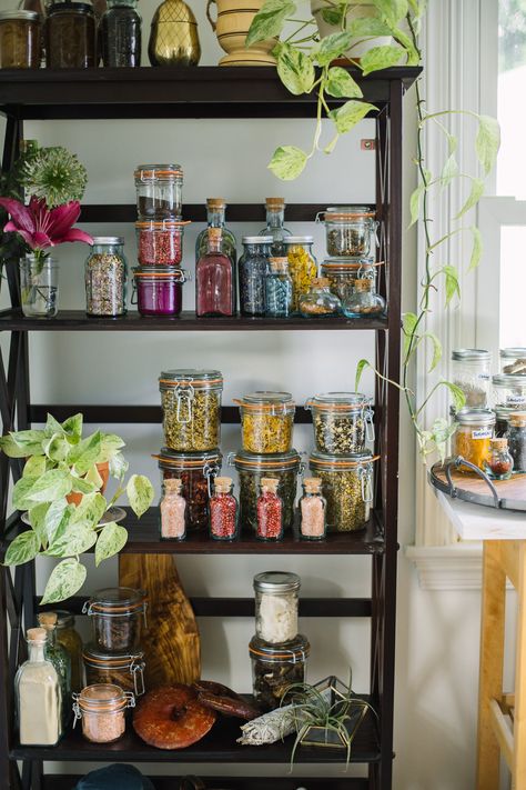 My Boho Chic Open Shelving Pantry for Superfoods, Herbs and Teas Open Shelving Pantry, Open Shelves Ideas, Shelving Pantry, Herbal Kitchen, Kitchen Boho, Tea Cabinet, Herb Storage, Tea Display, Tea Organization