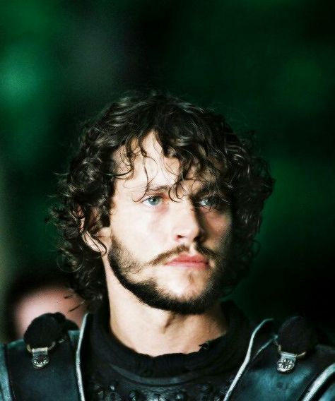 Hugh Dancy as Galahad in KIng Arthur, 2004 King Arthur Movie 2004, King Arthur Movie, Sir Anthony Hopkins, Roi Arthur, Joel Edgerton, Arthurian Legend, Clive Owen, Will Graham, Architecture Tattoo