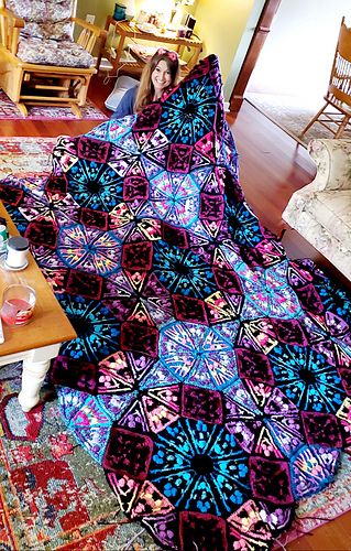 Kaleidoscope Blanket Crochet, Crochet Kaleidoscope Blanket, Kaleidoscope Crochet Blanket, Crochet Cals, Quick Crochet Projects, Crochet Blanket Pattern Easy, Pretty Butterfly, Crochet Blanket Designs, Crochet Quilt