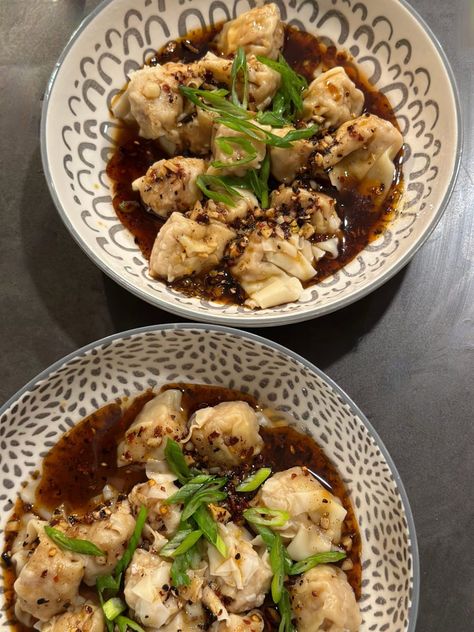 Spicy Wontons (Din Tai Fung Copycat) Spicy Wonton Recipe, Rice Wine Vinegar Recipes, Spicy Wontons, Shrimp Wonton, Din Tai Fung, Wonton Recipes, Sichuan Peppercorn, Recipe Tin, Wontons