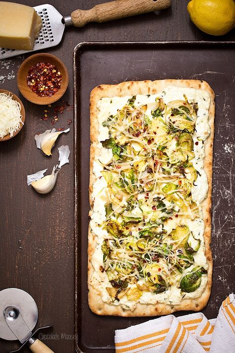 Ricotta Flatbread, Homemade Flatbread, Cheese Flatbread, Pizza Roll, Recipe For 2, Best Appetizer Recipes, Flatbread Recipes, Flatbread Pizza, Best Appetizers