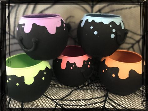 Are you a Halloween lover?  But do you also just LOVE pastel colors?  Well then, these were made just for you...and your inner witch!  These cauldrons can be used as candle holders to create a spooky atmosphere or to hold your favorite candy corn! Each jar is made of glass and is hand-painted, so the item may look slightly different than pictured.   All cauldrons are made to order, so please allow 3-5 business days BEFORE shipping for your item to be constructed. TERMS OF SERVICE: Item is to be Cauldron Candle, Halloween Crafts Decorations, Goth Decor, Halloween Deco, Painted Pots, Crafty Diy, Holiday Diy, Clay Projects, Halloween House