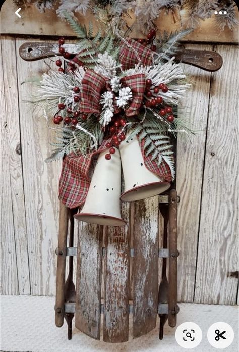 Vintage Sleds Christmas Decor, Sled Decorations Christmas, Antique Sleds Decorated For Christmas, Christmas Sled Ideas, How To Decorate A Sled For Christmas, Old Sled Repurpose, Sleigh Christmas Decorations, Decorating A Sled For Christmas, Decorating Sleds For Christmas