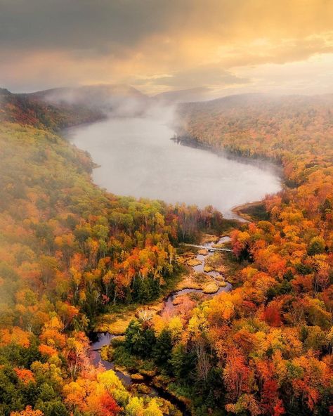 35 BEST Places to Visit for Michigan Fall Colors in 2023 Lake Michigan Fall, Halloween Honeymoon, Lake Michigan Aesthetic, Places To Visit In Michigan, Torch Lake Michigan, Michigan Waterfalls, Hiking Fall, Fall In Michigan, Porcupine Mountains