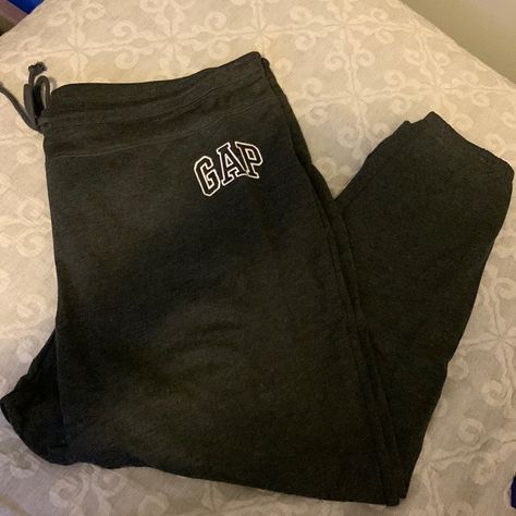 Brand New With Tags Grey Gap Sweatpants Size Xxl Gap Sweatpants, Gap Pants, Perfume Collection, Track Pants, Pant Jumpsuit, Gap, Sweatpants, Track, Gym