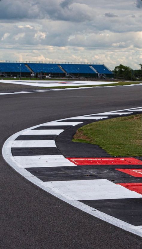 silverstone track Silverstone Track, Silverstone F1, Silverstone Circuit, Scuderia Ferrari, Motorcycle Racing, Graphic Arts, Travel Goals, Race Track, Adventure Awaits