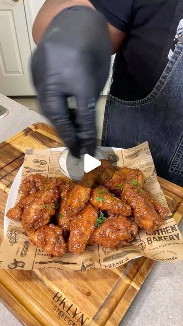 It’s So Good - Miriam on Instagram: "Honey Ranch Lemon Pepper Wings Inspo:@cookingwith_baddie  Dip:
3 tbs sour cream
1/3 cup mayo
2 tbs Ranch Dip (may need more or less)
2 tbs blue cheese crumbles
1.5 lbs wings
2 tsp garlic powder
2 tsp onion powder
2 tsp lemon pepper
2-3 tsp Old Bay
1 pkt Sazon
1 egg
1/3 cup corn starch
2/3 cup all-purpose flour
2 tbs Ranch seasoning
1 tbs Lemon pepper
Other:
1/3 cup honey
1/2 stick butter
2 tsp lemon zest
Oil for deep frying (I used peanut). #chickenwings #food #foryou #easyrecipes #foodie @hidden.valley" Deep Fried Chicken Wings Recipe, Ranch Wings, Blue Cheese Crumbles, Honey Garlic Chicken Wings, Deep Fried Recipes, Fried Recipes, Lemon Pepper Wings, Browns Game, Chicken Appetizers