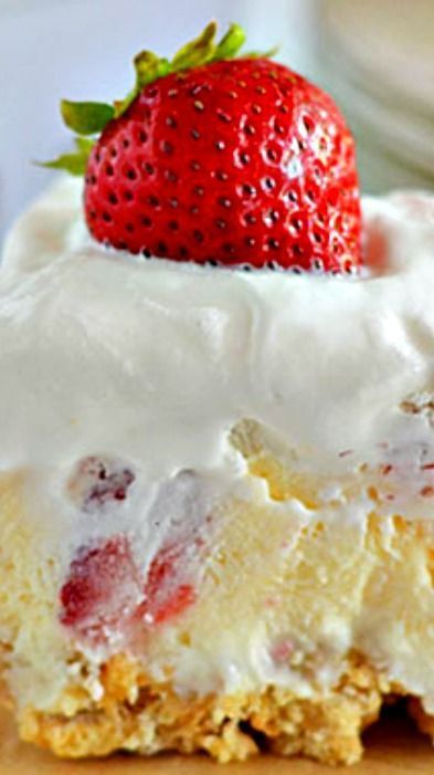 Strawberry Cheesecake Lush Recipe, Strawberry Cheesecake Lush, Cheesecake Lush, Lush Recipes, Cheesecake Pudding, Soften Cream Cheese, Strawberry Desserts, Southern Cooking, Piece Of Cake