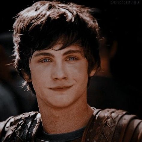 Percy Jackson Icons, Percy Jackson Movie, Lightning Thief, Foto Top, The Lightning Thief, Logan Lerman, The Lightning, Percy Jackson Funny, Percy Jackson Fandom