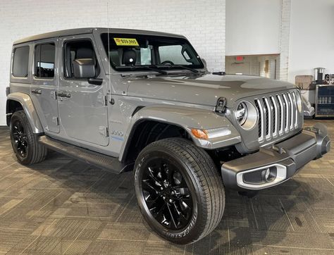 Jeep Unlimited, Jeep Sahara, Jeep Baby, Jeep Wheels, Cars Jeep, Wrangler Sahara, Jeep Wrangler Sahara, Dream Cars Jeep, Girls Toys