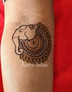 300+ Easy Henna Designs For Beginners On Hands (2020) Simple Mehandi Art For Kids Elephant Mendhi Design, Elephant Henna Tattoo, P Mehndi Designs, Peacock And Elephant Mehndi Designs, Elephant Design Mehndi, Mehndi Tattoo Design, Mehndi Elephant Design, Mehendi Design Leg, How To Draw Elephant In Mehndi