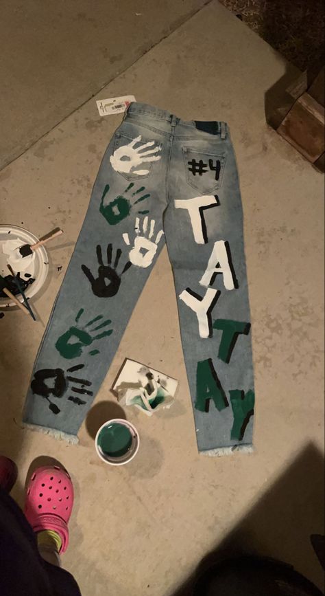 Homecoming Sprit Pants, Painted Jeans For Seniors, Freshman Pants Ideas, Spirt Week Jeans, Painted Jeans School Spirit Football, Hoco Jeans Painted Freshman, Homecoming Jeans Ideas Freshman, Homecoming Pants Ideas Sophomore, Hoco Pants Ideas Freshman