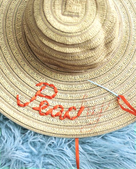 Embroidered SUN HAT! Embroidered Sun, Painted Hats, A Beautiful Mess, Floral Hat, Cloth Flowers, Hat Embroidery, Diy Hat, Hat Ideas, Sun Hats For Women