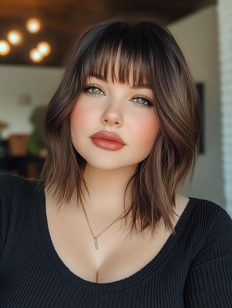 Flattering Bangs Styles for Round Faces: Trendy Looks to Try in 2024 Bangs For Small Face, Curtain Bangs On Round Face, Wispy Curtain Bangs Round Face, Bangs Plus Size, Bangs On Round Face, Round Face Fringe, Flattering Bangs, Lob Haircut With Bangs, Best Bangs