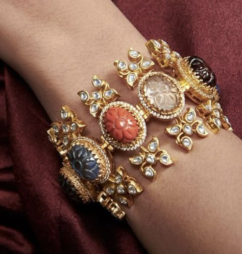 Navaratan Bangles, Polki Bracelet, Ragi Dosa, Vintage Indian Jewelry, Gold Jewelry Prom, Coral Jewelry Set, Wedding Jewellery Designs, Indian Wedding Jewelry Sets, Fancy Jewelry Necklace