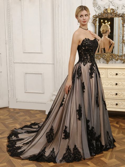 Strapless Tulle Ball Gown Wedding Dresses with Beading & Appliques-Lavetir Black Plus Size Wedding Dress, Wedding Dresses With Beading, Goth Wedding Dresses, Tulle Ball Gown Wedding Dress, Dresses With Beading, Black Wedding Gowns, Funky Dresses, Pretty Wedding Dresses, Dark Wedding