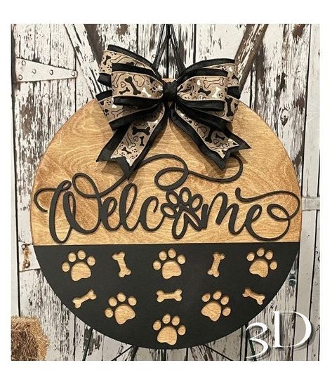 Comes in 2 Color choices Welcome Dog | Dog Wooden Door Hanger | Wooden Door Hanger | Wooden Door Round | Everyday door Hanger | All Season Decor | All Season Hanger https://etsy.me/3JvUvpE #allseasons This is painted raised letters NOT VINYL Wooden Dog Signs, Pizza Pan Crafts, Diy Door Hangers, Dog Door Hanger, Georgia Bulldawgs, Cricut Explore Air Projects, Hanger Ideas, Monogram Door Hanger, Door Hangers Diy