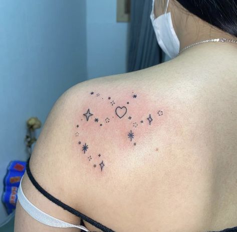 Arlo Tattoo, Sparkle Tattoo, Stick Poke Tattoo, Handpoke Tattoo, Cute Tiny Tattoos, Jewelry Tattoo, Dainty Tattoos, Dope Tattoos, Little Tattoos