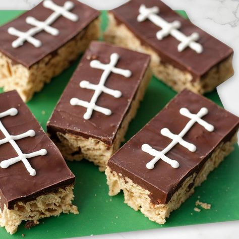 4 Classic Game Day Recipes to Make this Year Chex Cereal Treats, Chex Cereal Bars, Cereal Treat Bars, Chex Recipes, Football Treats, Football Party Foods, Treat Bar, Chex Cereal, Cereal Snacks