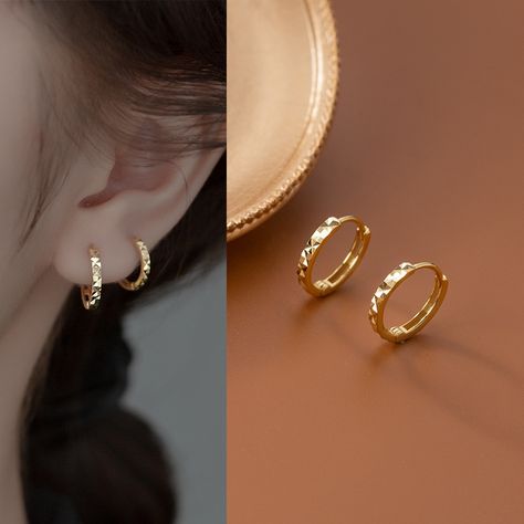 A Pair Of Diamonds Cut Brilliant Huggies Hoop Earrings Description: Metal: The Earrings Are Made From Solid 925 Sterling Silver, Finest Plated In Color Gold On Silver, Nickel Free Measurement: - Hoop Diameter Options "12mm/0.47"; - Thickness Approximately 1.5mm/0.06"; - Width Of Hoop Is About 2mm/0.08"; Earring Closure: Hinged-Hoop. Color: Gold, ...................................................... This Items Arrive In A Jewelry Pouch. Gold Hoop Earrings Indian, Hoop Earrings Indian, Fine Studs, Daily Wear Jewellery, Sweet Earrings, Earrings Indian, Fine Jewelery, Gold Collar, Fine Earrings