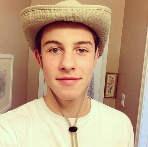 Shawn Mendes Lazy Eye, Shawn Mendes Music, Smile Direct, Shawn Mendes Tour, Aaron Carpenter, Lazy Eye, Shawn Mendes Funny, Carter Reynolds, Taylor Caniff