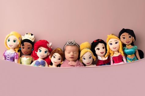 Disney Princess Babies, Monthly Baby Pictures, Milestone Pictures, Baby Room Inspiration, Newborn Shoot, Baby Memories, Baby Princess, Newborn Baby Photography, Newborn Photoshoot