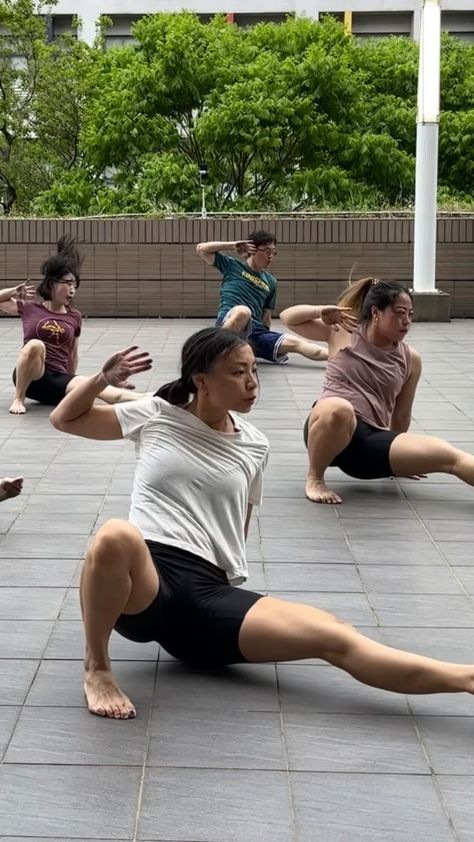 Animal Flow | Regional Leader @jnetseng met up with local Taiwanese Flowists for a jam hosted by @jadepeng326 back in April and we’re definitely feeling… | Instagram Animal Flow, Keep Up, Good Vibes, Jam, Hold On, Yoga, Feelings, Animals, Instagram