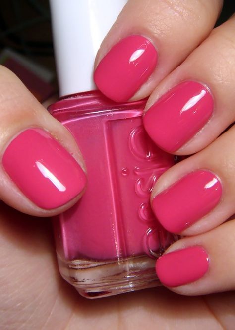 This color really is a fiesta! I could see myself wearing this color for sure. Essie Red Nail Polish, Essie Pink Nail Polish, Essie Nail Polish Colors, Essie Nail Colors, Red Nail Polish, Pink Nail Polish, Essie Nail Polish, Popular Nails, Essie Nail