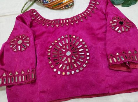 Abhala Work Blouse, Abhla Work Mirror Blouse, Mirar Work Design, Work Design Blouse, Lengha Blouse Designs, Patch Work Blouse Designs, Mirror Work Blouse Design, Cotton Saree Blouse Designs, Blouse Designs Catalogue