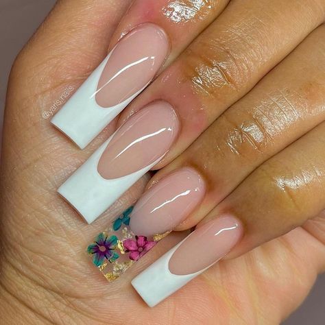 Gel X Ideas, Colorful Flower Nails, Finger Bones, Encapsulated Nails, Nails Acrylic Coffin, Diy Acrylic Nails, Simple Acrylic Nails, French Nail Designs, Long Acrylic Nails Coffin