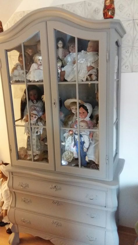 Chapell Roan, Chicago Living, Glass Dolls, Doll Display, Porcelain Doll, Doll Shop, Porcelain Dolls, Display Shelves, Display Case