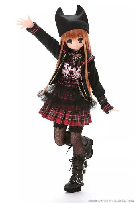 H Doll Images, Panty And Stocking Anime, Punk Girls, Pure Neemo, Licca Chan, Vampire Teeth, Original Dolls, Gothic Dolls, Punk Girl