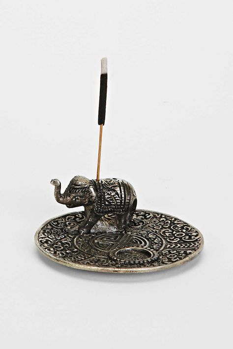 Elephant incense holder - gorgeous! معطر جو, Metal Elephant, Hippy Room, Elephant Decor, Apartment Life, Elephant Love, Boho Room, Yoga Room, Daily Meditation