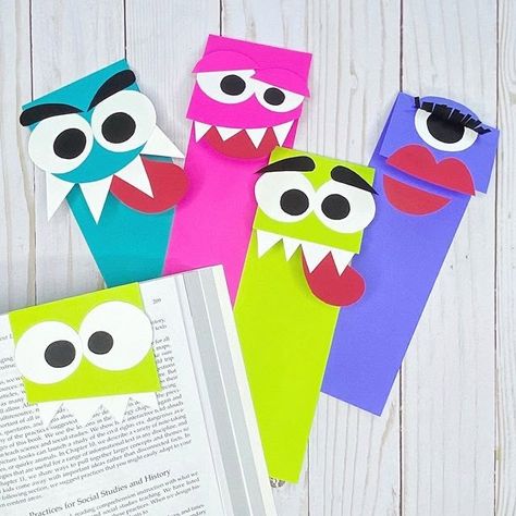 Kids Bookmark Craft, Bookmark Ideas For Kids, Bookmark Crafts For Kids, Bookmarks Diy Kids, Bookmark For Kids, 1st Grade Crafts, Summer School Crafts, Monster Bookmark, Bookmark Tutorial