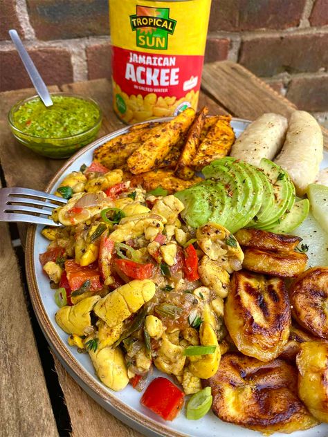 #jamaicanfood #Jamaica #jamaicancuisine #jamaicanculture #jamaicanchef Vegan Ackee, Ackee And Saltfish, Jamaican Breakfast, Jamaican Cuisine, Tropical Sun, Coconut Chutney, Plantains Fried, Jamaican Recipes, Signature Dishes