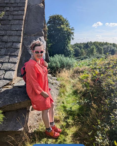 Arts and Crafts for #weekendclogoutfit Celebrating the last days of summer with a visit to Stoneywell Cottage. An Arts and Crafts house a few miles away just outside Leicester. Designed by Ernest Gimson it was inspiring to be trotting round in my handmade clogs - inside and out in the kitchen garden and ancient woodland. The perfect outfit for a warm day was @gudrunsjoden 50th anniversary tunic Monika in my favourite red (matches my clogs 😉) I'm looking forward to layering it up as autumn s... Ernest Gimson, Ancient Woodland, Clog Outfit, Last Days Of Summer, Arts And Crafts House, Last Day Of Summer, Last Days, Match Me, Kitchen Garden