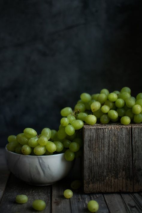 Green Grapes in Bowl · Free Stock Photo Phone Backgrounds Green, Grapes In Bowl, Grapes Photography, Phone Wallpaper Green, Backgrounds Green, Pretty Phone Backgrounds, Good Morning Beautiful Flowers, Wallpaper Green, Dark Mode