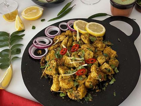 CHATKHARA TAWA CHICKEN Recipe - Whisk Tawa Chicken, Fenugreek Leaves, Paleo Chicken, Curry Chicken Recipes, Boneless Chicken, Indian Recipes, Curry Chicken, Garam Masala, Naan