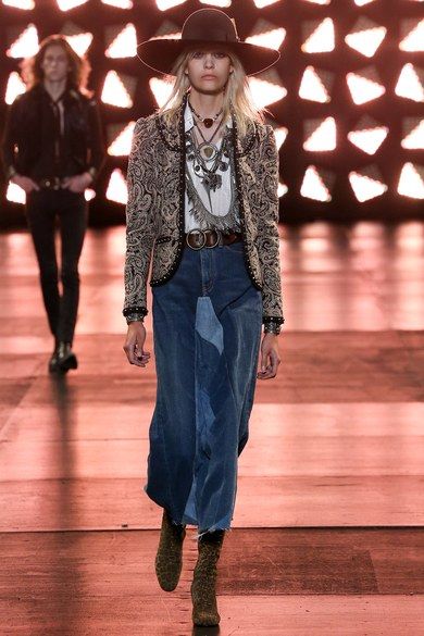 Saint Laurent Menswear, Look Festival, Seventies Fashion, Estilo Chic, New Rock, 가을 패션, Vogue Paris, Primavera Estate, Fashion Clothes