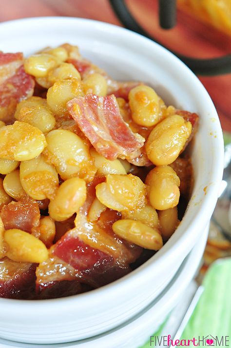 Easy Southern Baked Beans ~ this sweet and savory side dish is topped with bacon, and it's quick to whip up using canned white beans | FiveH... Southern Baked Beans, Apple Salad Recipes, Apple Slaw, Southern Cooking, White Bean, Sweet And Savory, Baked Beans, Bean Recipes, Sweet And Sour Pork