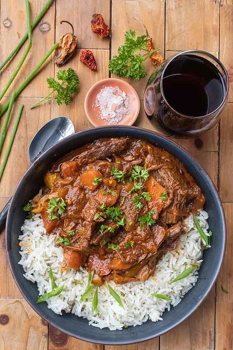 Instant Pot Spicy Dominican Beef Stew - Only Gluten Free Recipes Dominican Beef Stew, African Beef Stew, Instant Pot Stew, Tasty Beef Stew, Moroccan Vegetables, Lamb Stew Recipes, Crockpot Recipes Beef Stew, Lamb Chop, Stew Meat Recipes