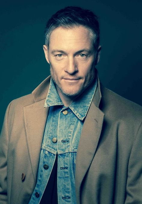 Tahmoh Penikett Tahmoh Penikett, Relationship Timeline, Joss Whedon, Dark Brown Hair Color, How Many Kids, Dark Brown Eyes, Tv Actors, Man Of Steel, Hair Color Dark