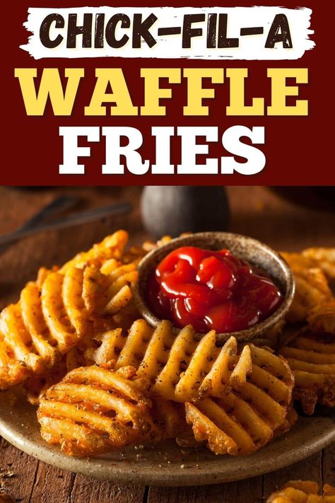 These copycat Chick-fil-A waffle fries will bring the food chain right into your home! Learn how to make this easy recipe and have tasty, crispy Chick-fil-A fries anytime you want. Chick Fil A Fries Recipe, Chickfila Fries Recipe, Chik Fil A Recipes, Chic Fil A Copycat Recipes, Chic Filet Copycat Recipe, Copycat Mcdonalds Fries, Waffle Fry Recipes, Easy Yummy Recipes Snacks, Diy Waffle Fries