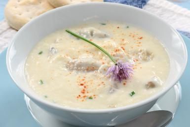 Easy Oyster Stew: Oyster Stew Oyster Chowder, Oyster Stew Recipes, Canned Oysters, Oyster Soup, Oyster Stew, Oyster Recipes, Travel Foodie, Seafood Stew, Fresh Oysters