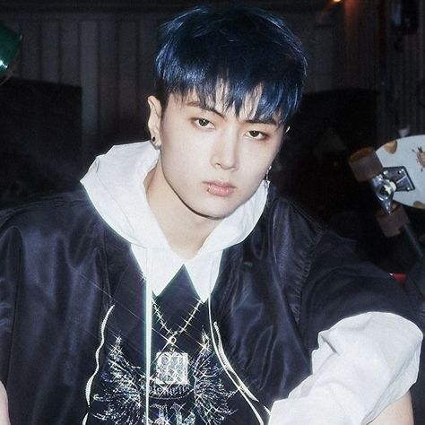 enhypen jay icon Jay Blue Hair, Jay Enhypen Blue, Enhypen Blue, Fatal Trouble, Jay Blue, Enhypen Jay Icon, Park Jay, Jay Icon, Park Jongseong