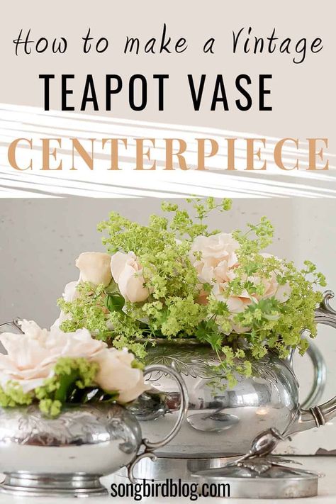 Teapot Centerpiece, Teapot Crafts, Loose Bouquet, Vintage Garden Parties, Vase Centerpiece, Tea Party Table, Unique Floral Arrangements, Bridal Shower Tables, Vintage Teapot