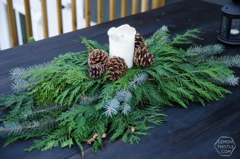 Diy Christmas Centerpieces For Table, Christmas Centrepiece Ideas, Holiday Centerpieces Diy, Christmas Centre Pieces, Christmas Window Boxes, Christmas Candle Centerpiece, Christmas Candles Diy, Diy Christmas Table, Christmas Photograph