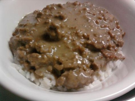 Hamburger gravy or like my grandma calls it Potato hash. Maw's take on it: combine meat and gravy with  potatoes that have been cooked down and serve over rice. Yea I know...double starches (it is a Louisiana thing) Hamburger Gravy Recipe, Hamburger Gravy, Hamburger Meat, Gravy Recipe, Gravy Recipes, Beef Dishes, Meat Dishes, Ground Beef Recipes, Main Dish Recipes