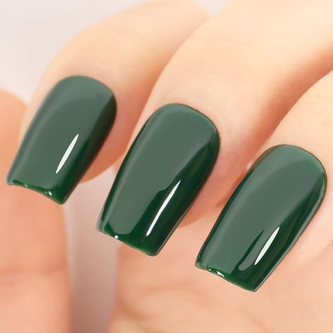 PRICES MAY VARY. 💅Emerald Green Gel Nail Polish: new style gel nail polish,easy to diy nail art.Emerald green gel polish is an ESSENTIAL for everyone! 💖Environmental & Healthy: 13 Toxin Free Ingredient makes it healthy and low odor. No harsh ingredients or adhesives that lead to damaged nails. 🤳Easy Application and Good Tenacity. With proper application, last at least 21 Days. 🎨Speed Curing with LED Nail Lamp: The gel nail polish kit need to be cured under LED light. Base and Top coat requir Fall Emerald Green Nails, Green Nail Paint, Green Gel Polish, Nail Polish Colors Fall, Cool Skin Tone, Green Nail Polish, Damaged Nails, Nail Polish Kits, Beauty Tricks